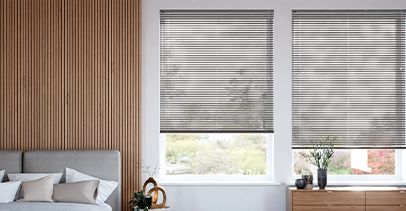 neutral color venetian bulind