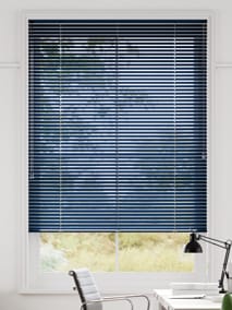 アルミブラインド | スラット開閉で調光らくらく、耐久性に優れた