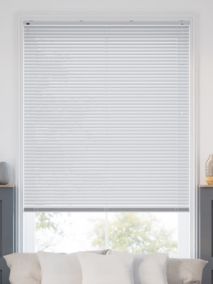 カーテンレール取り付け アルミブラインド | 無料サンプル | 今すぐ購入