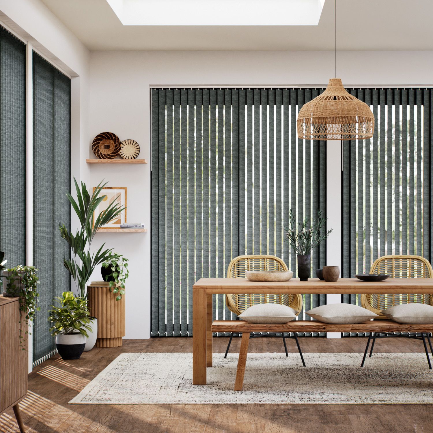 クラビ ミッドナイトブルー バーチカル ブラインド