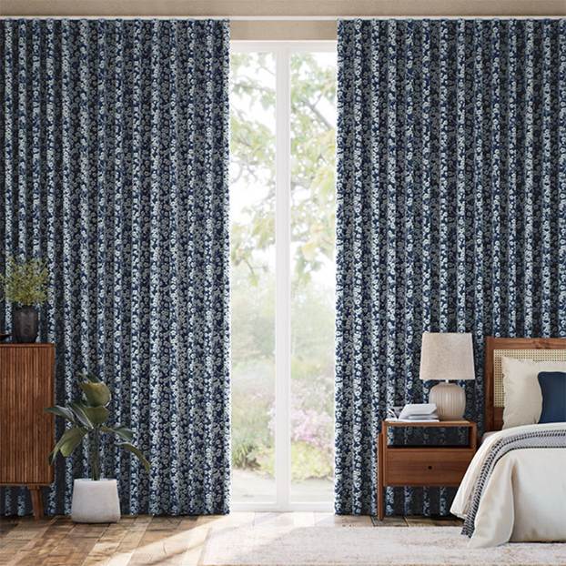 ミッツィ・シャドウ インク カーテン サムネイル写真