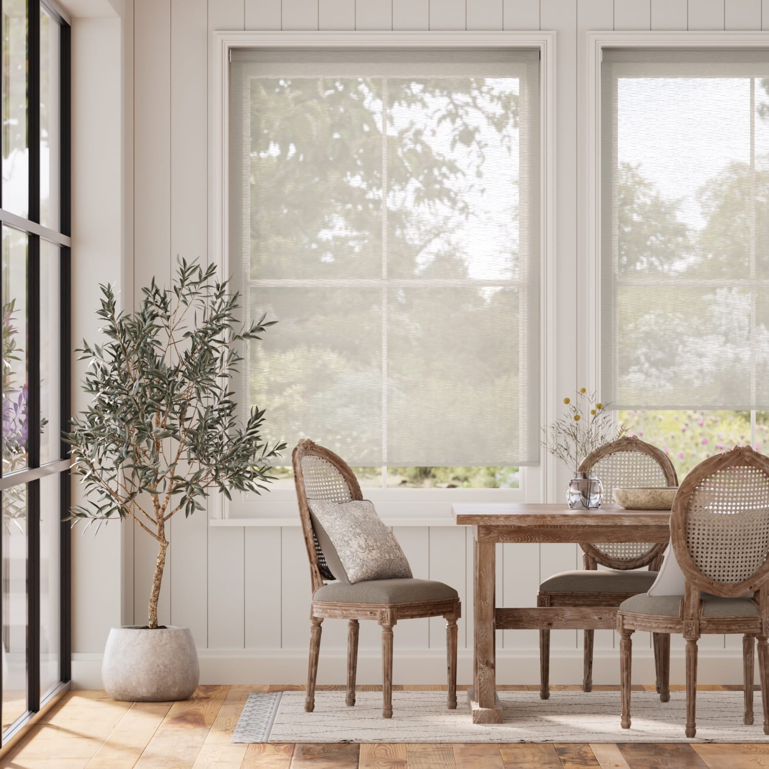 オリエル　アッシュ ロールスクリーン