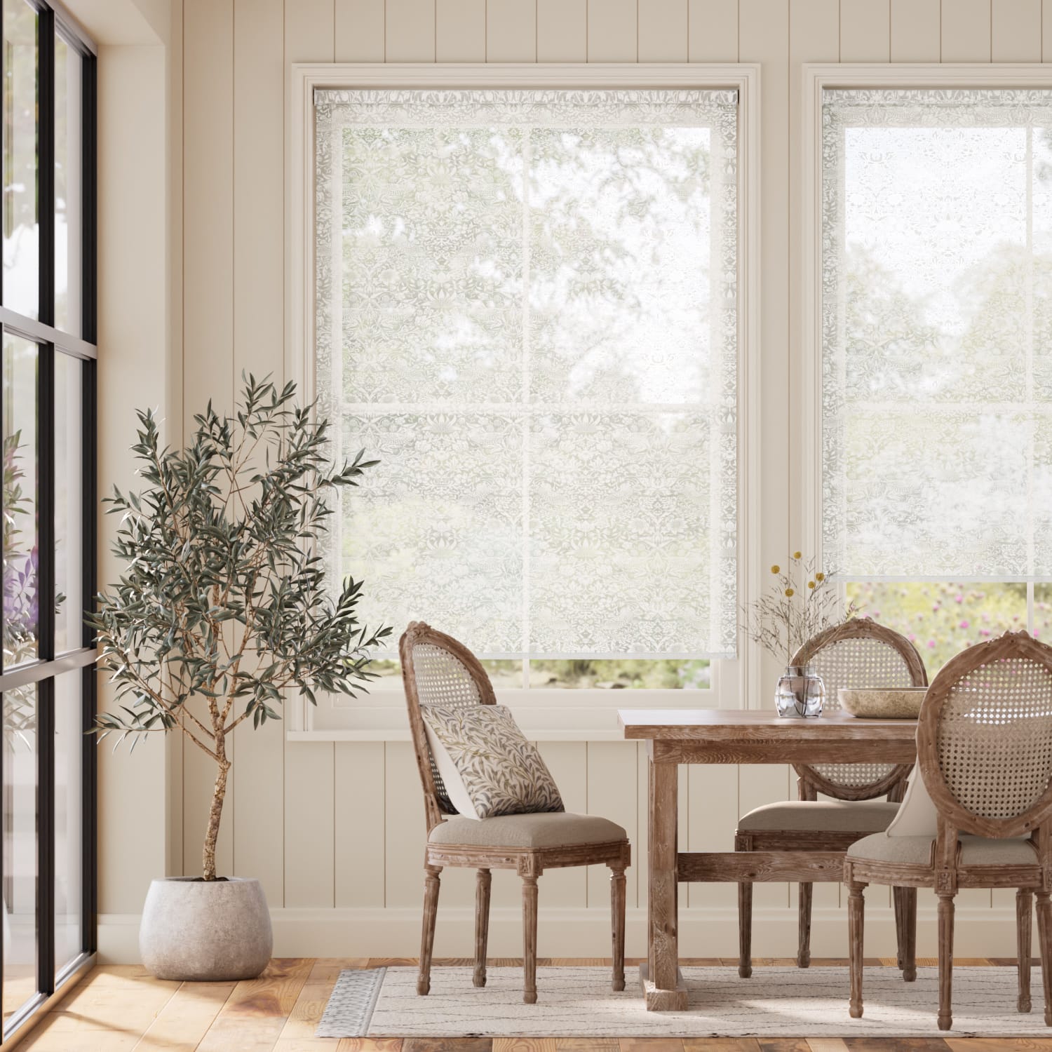 【つっぱり式 電動】ウィリアムモリス いちご泥棒 ムーンライト ボイル ロールスクリーン