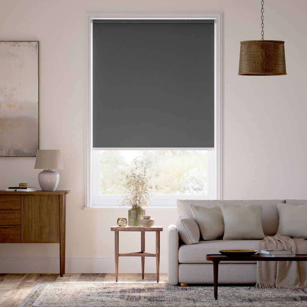 【つっぱり式】遮光 ダークグレー ロールスクリーン