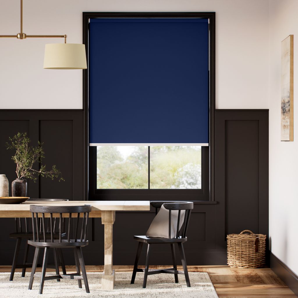 【つっぱり式】遮光 ネイビー ロールスクリーン