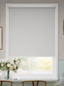 【つっぱり式】遮光 ミルク ロールスクリーン サムネイル写真