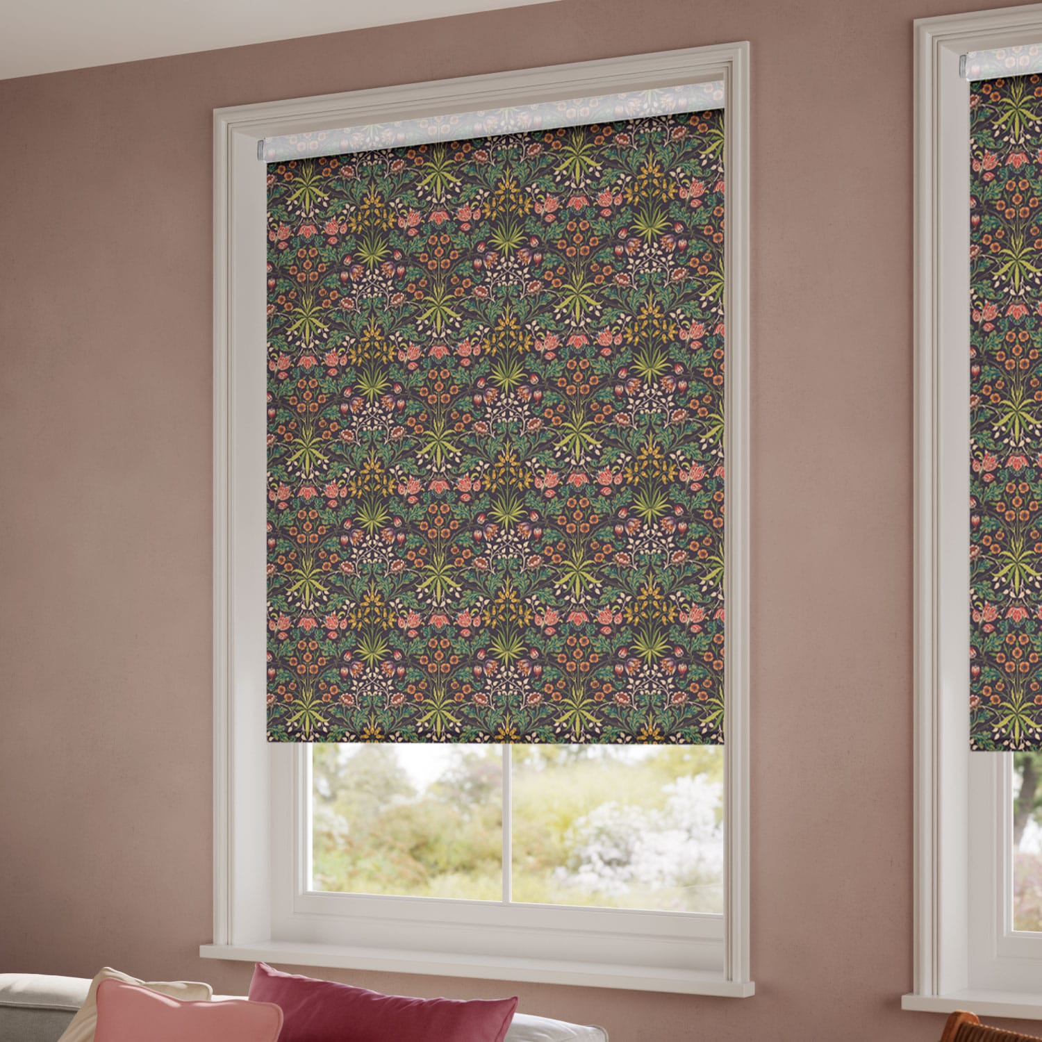 ウィリアムモリス ヒヤシンス プラム ロールスクリーン